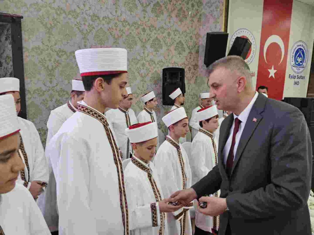 Gölcük’te Hafızlık Heyecanı: 41 Genç Hafız İcazetini Aldı