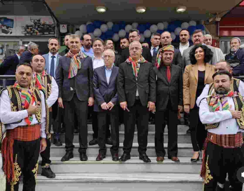 Hakan Yalçın Çankırı Yarenler Derneğinin açılışına katıldı 