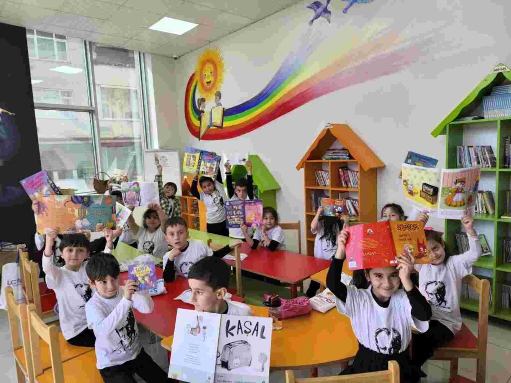 İZGİM Çocuk Kütüphanesi, Kütüphane Haftası’nda öğrencileri ağırladı