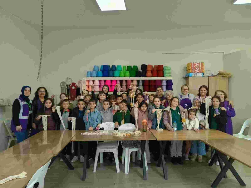 İZGİM, öğrencileri ağırlamaya devam ediyor