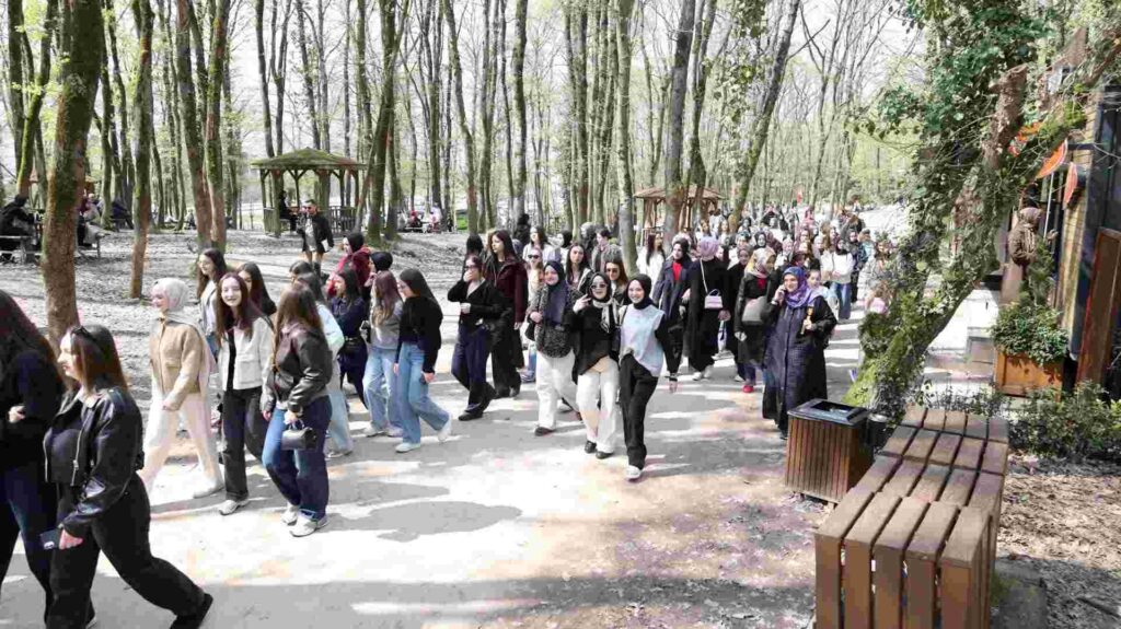 İskeçeli gençler, Kocaeli’de ağırlandı
