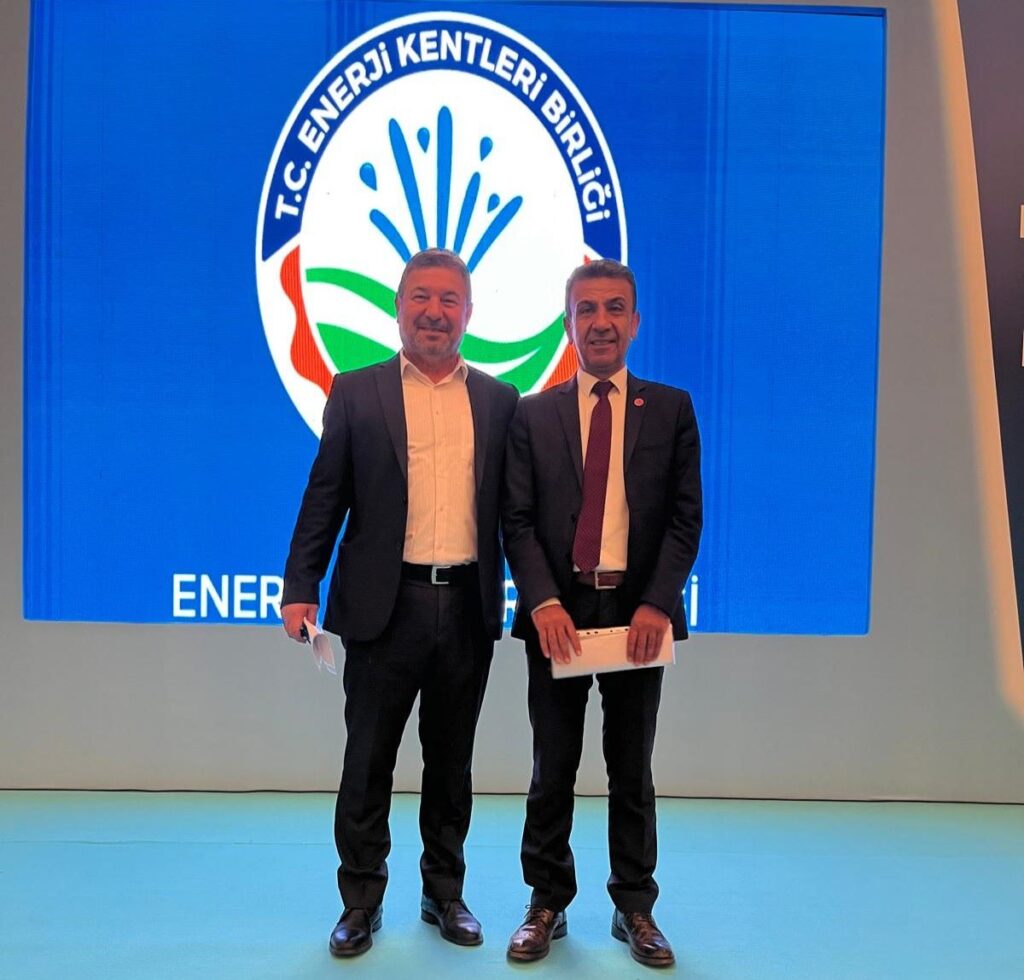 İzmit Belediyesi Enerji Kentleri Birliği toplantısına katıldı