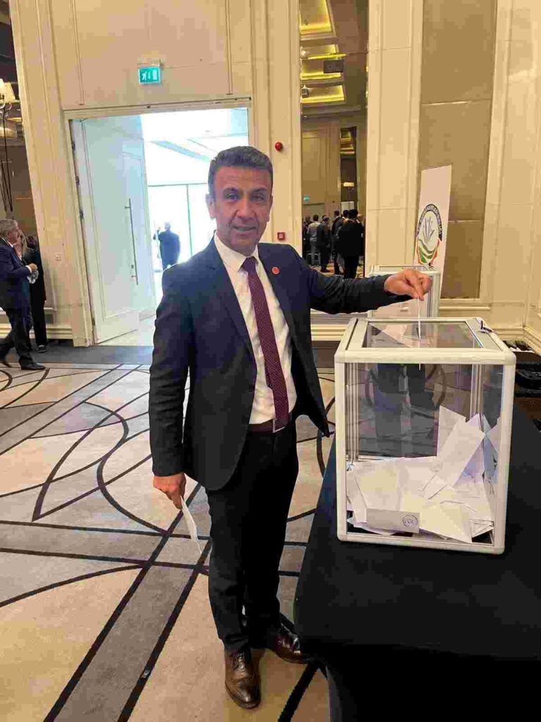 İzmit Belediyesi Meclis Üyeleri Muhammet Ertürk ve Cengiz Özcan, Ankara’da düzenlenen Enerji Kentleri Birliği olağan meclis toplantısına katıldı