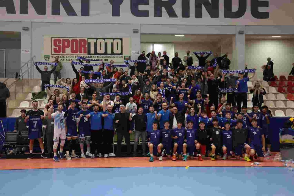 Kağıtspor'un olduğu her yerde başarı var