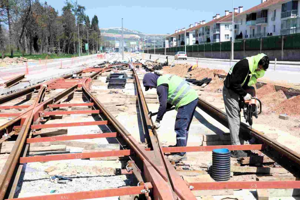 Kartepe Tramvay Hattı’nda duraklar ortaya çıktı   