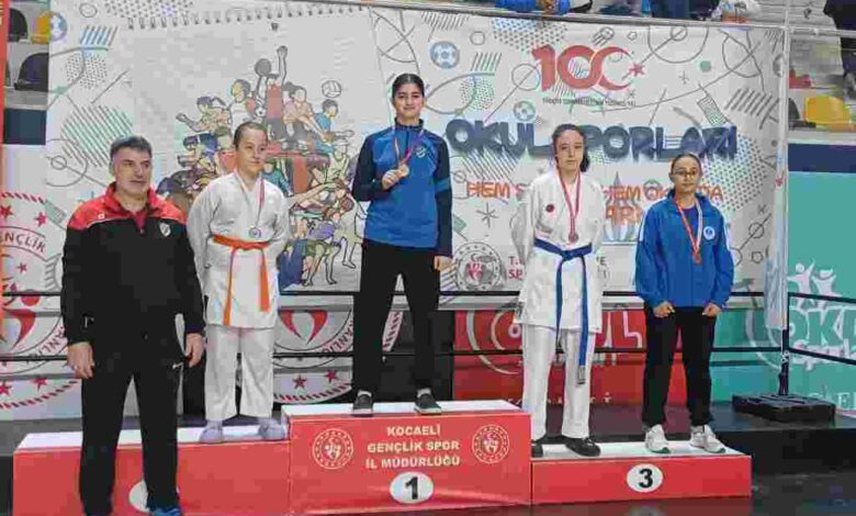 Kartepe’nin Karateci Yıldızlarından Madalya Yağmuru