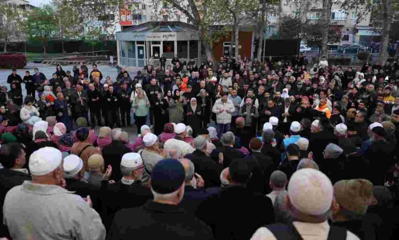 Körfezli ilk hacı kafilesi dualarla uğurlandı