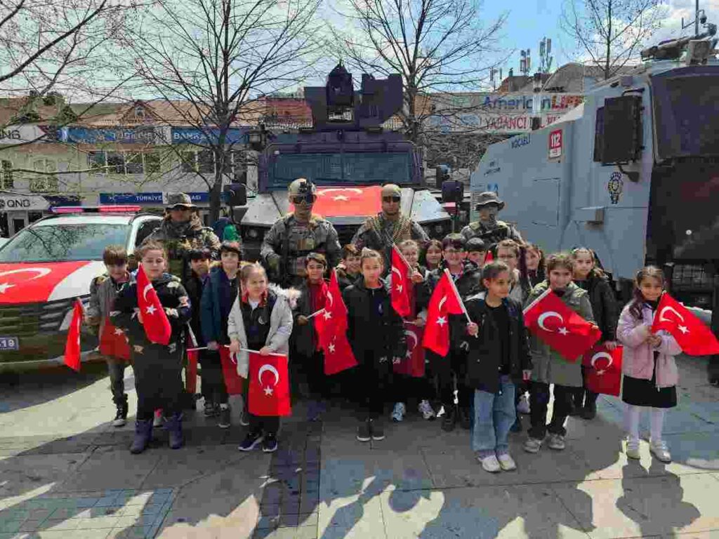 Polis Teşkilatı’nın 181. Kuruluş Yılı Gölcük’te Törenle Kutlandı  