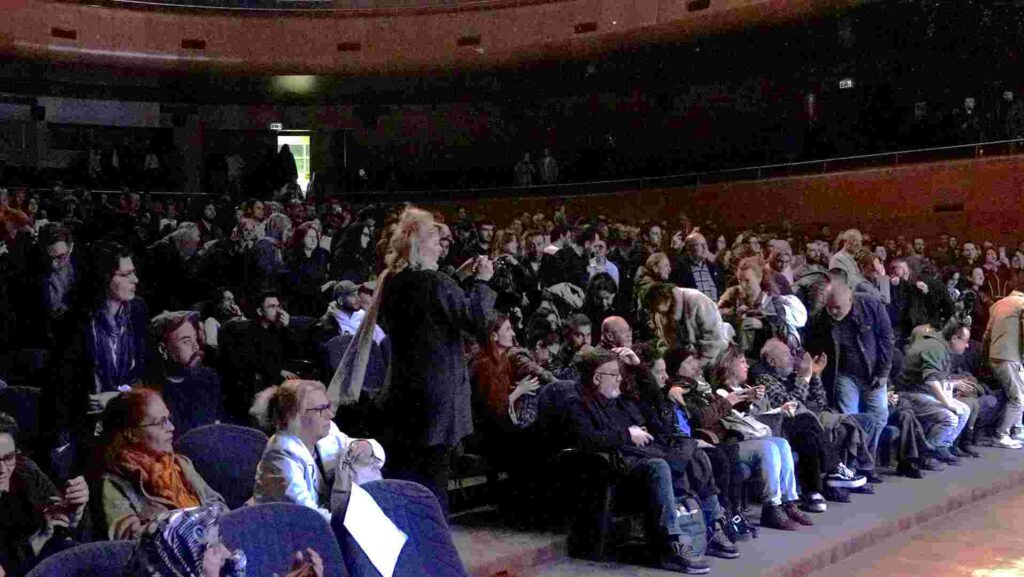 Şehir Tiyatroları, Bursa’da izleyiciyi büyüledi