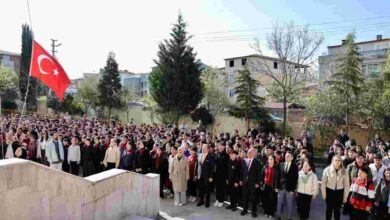 Sizler bu ülkenin yarınlarısınız