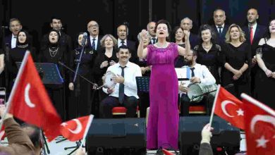 19 Mayıs Coşkusu Kartepe’de Türkü ve Nağmelerle Yaşandı