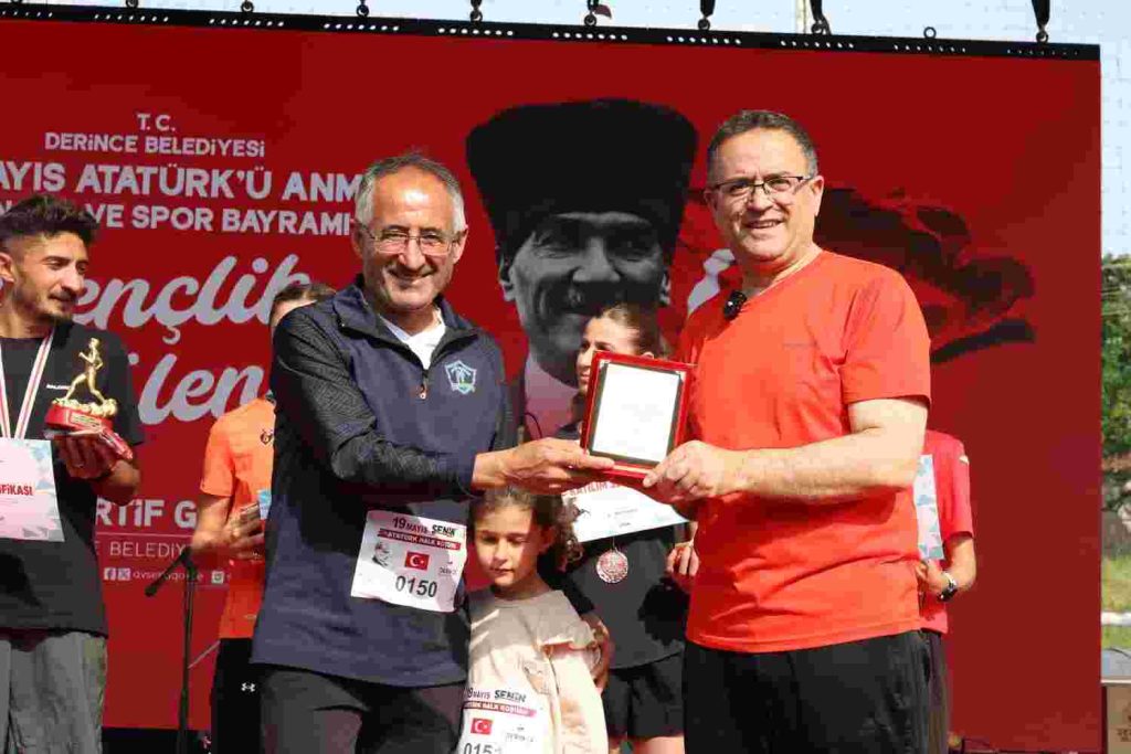Atatürk Halk Koşusu 19 Mayıs’ta Derince’yi Buluşturdu