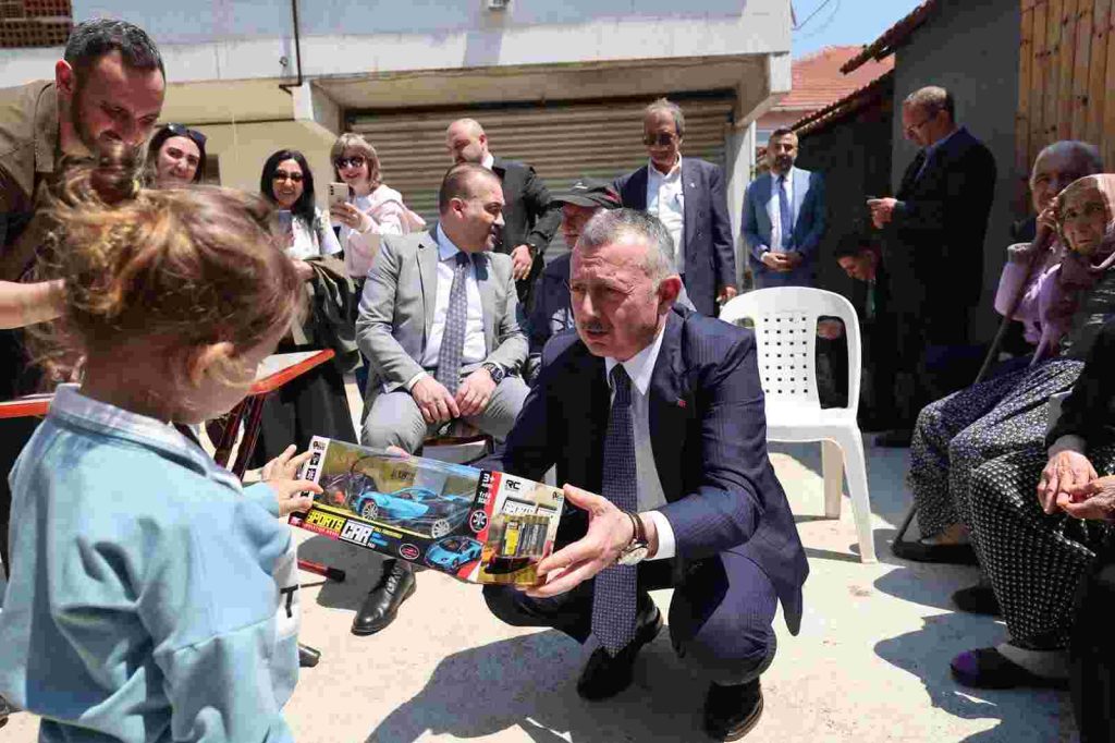 Başkan Büyükakın ile İzmit’in köylerinde sımsıcak görüntüler