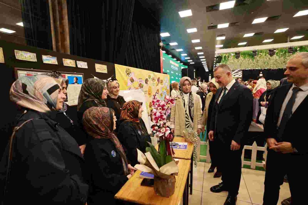 Büyükakın KO-MEK toplumsal bağları da güçlendiriyor
