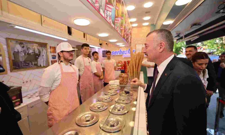 Büyükakın, ilk iş gününde de yanlarındaydı