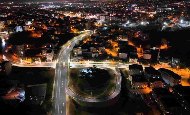 Dev proje, gece görüntüsüyle de göz kamaştırıyor