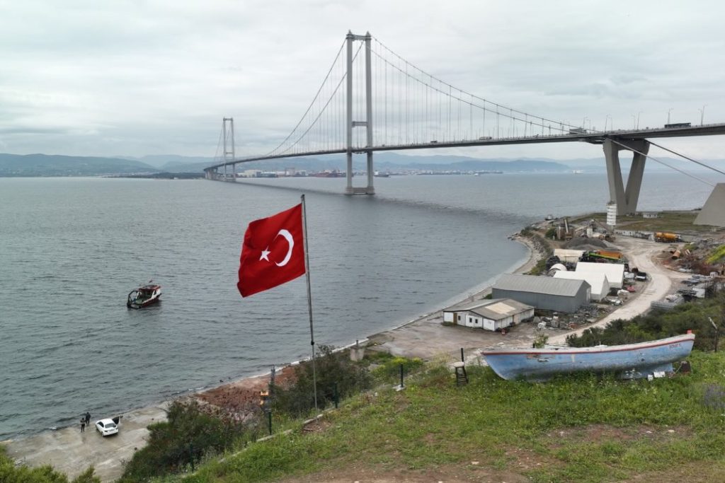 Diliskelesi Sahil İkinci Etap Projesinde İlk Kazma Vuruldu
