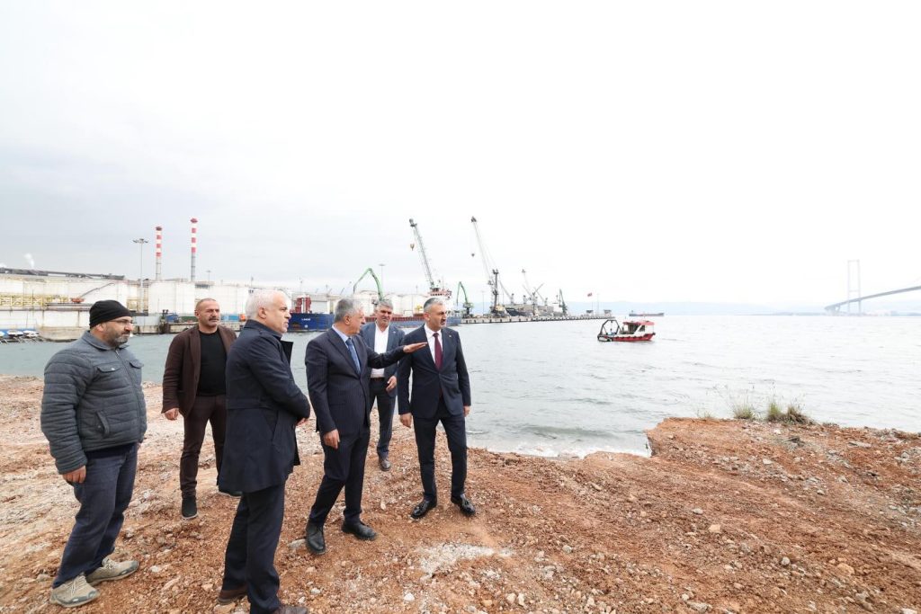 Diliskelesi Sahil İkinci Etap Projesinde İlk Kazma Vuruldu