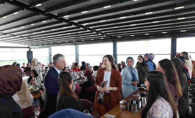 Dilovası’nda Anneler Günü’ne Özel Anlamlı Buluşma
