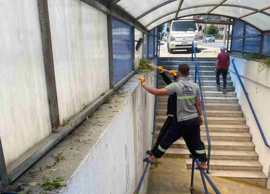 Gölcük Belediyesi’nden Bayram Öncesi Temizlik Seferberliği