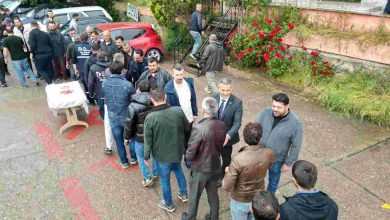 İzmit Belediyesi Fen İşleri emekçileriyle bayramlaştı