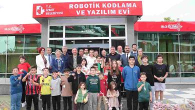 İzmit Belediyesi Robotik Kodlama ve Yazılım Evi kapılarını açtı 2 (1).jpg