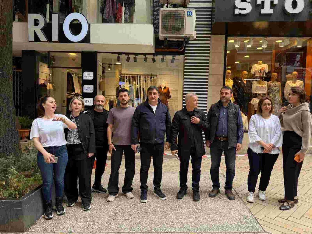 İzmit Belediyesi camları kırılan esnafa sahip çıktı