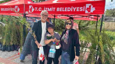 İzmit Belediyesinden geleneksel Arife mesaisi