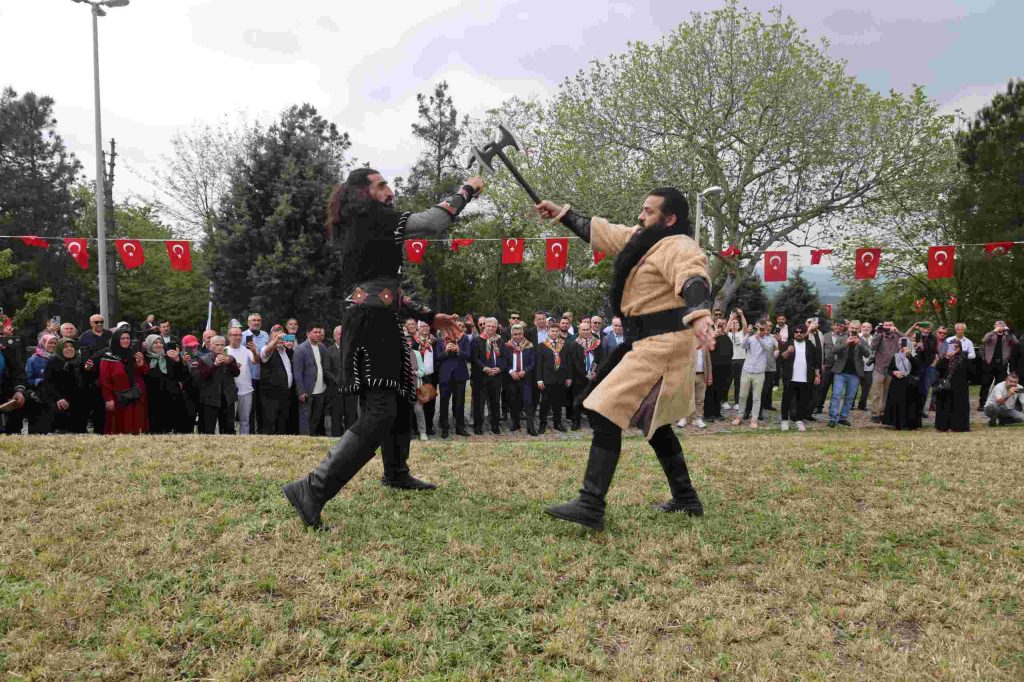 Kandıra Baba Tepesi’nde Akçakoca Bey Dualarla Anıldı