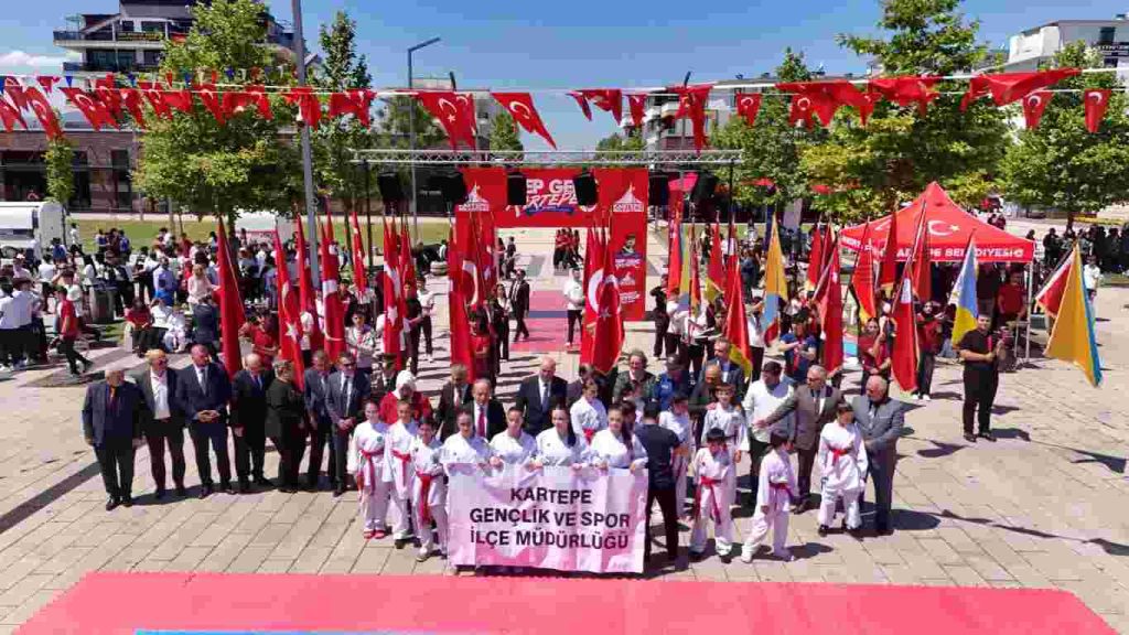 Kartepe’de 19 Mayıs Coşkusu