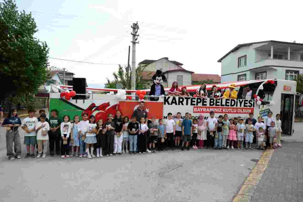 Kartepe’de Çocukların Bayram Coşkusu