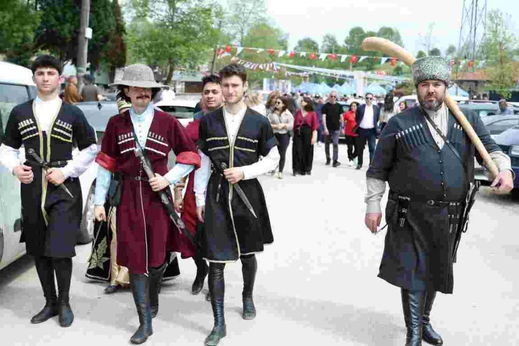 Kartepe’de Tarihi Gün Türkiye’nin İlk Resmi Çerkes Müzesi Kapılarını Açtı