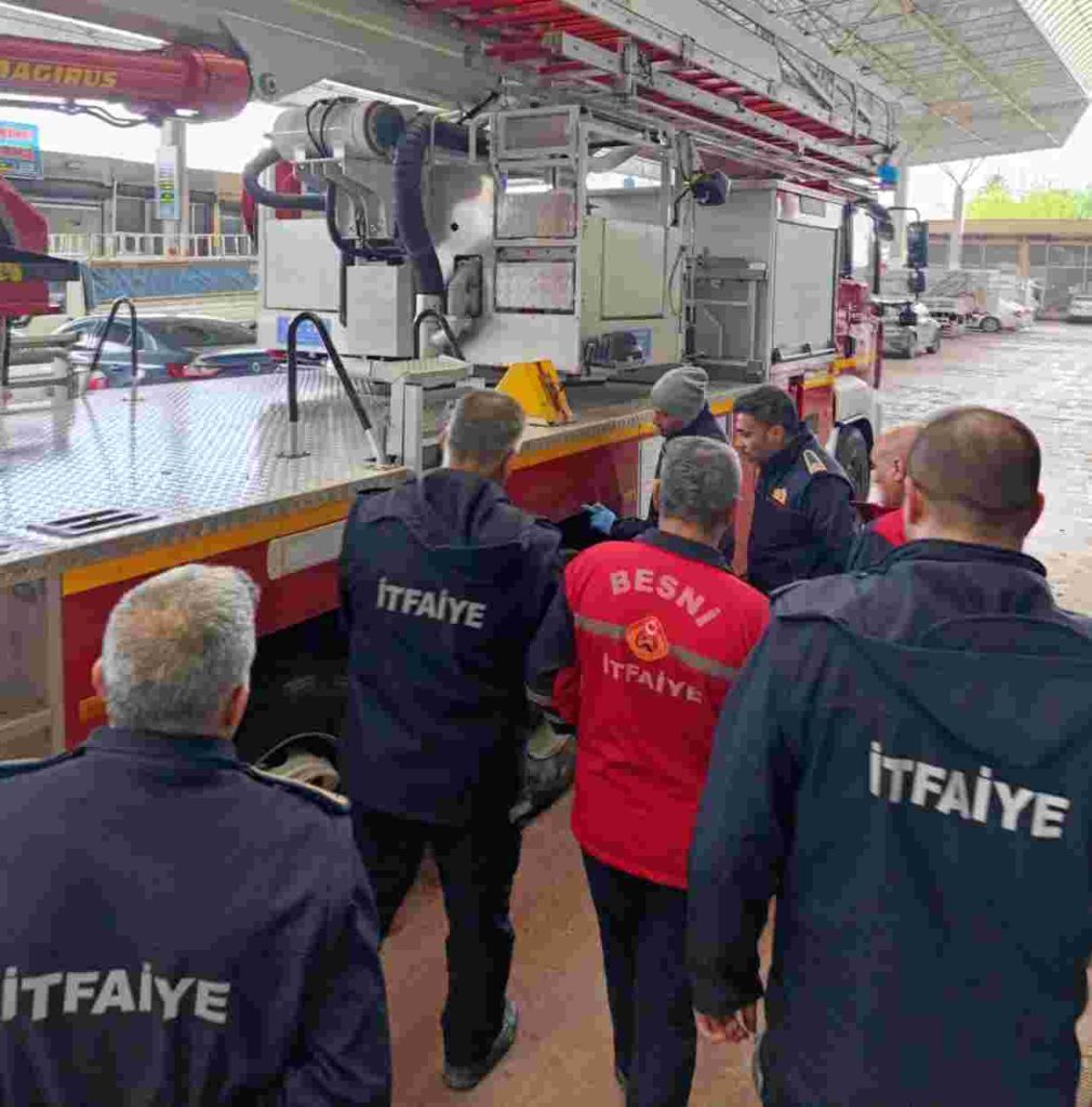 Kocaeli İtfaiyesi, tecrübesini Besni İtfaiyesi ile paylaştı