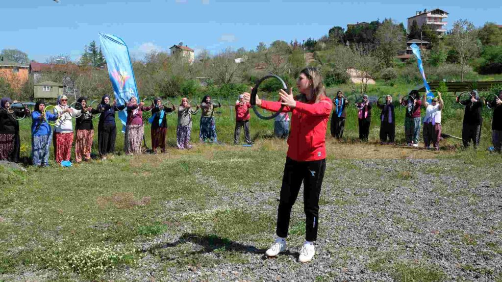 Şalvarlı sporla sağlıklı yaşama renkli farkındalık