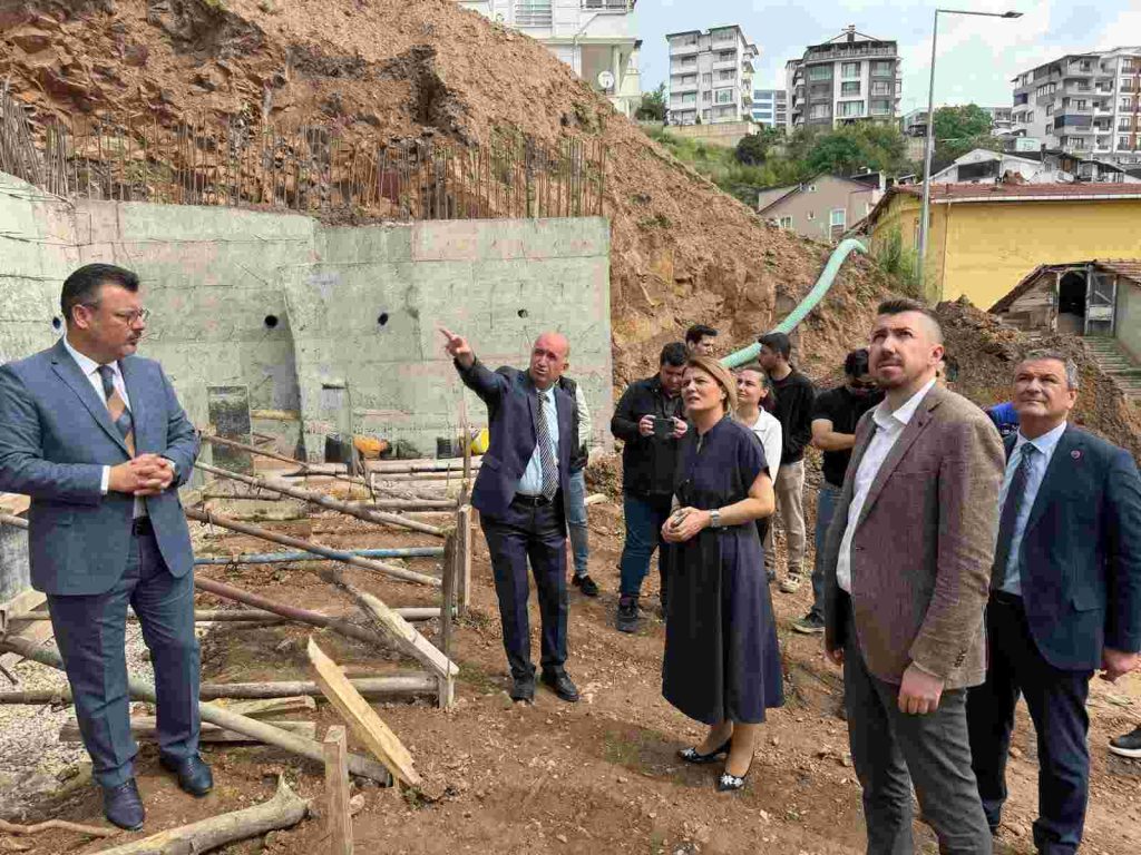  Topçular Mahallesi Açıklaması