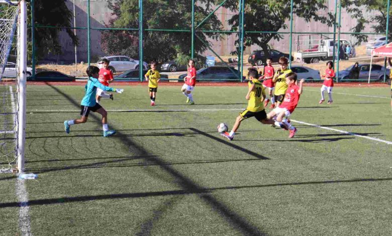 28 Haziran İzmit’in Kurtuluşu Futbol Şenliği başladı