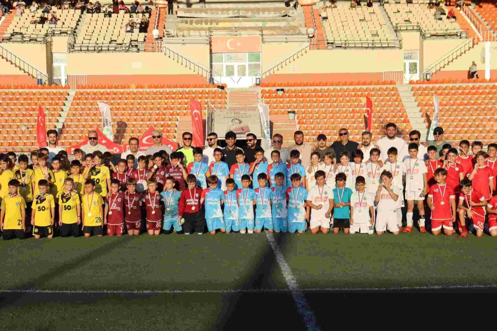 28 Haziran İzmit’in Kurtuluşu Futbol Şenliği başladı