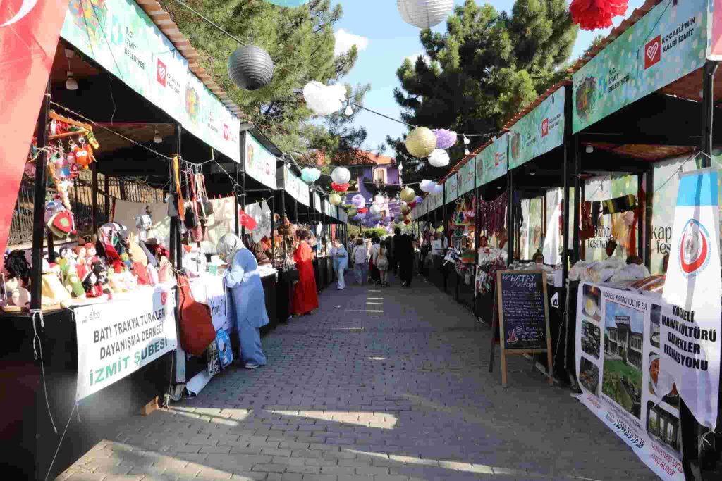 3. Kapanca Festivali renkli kortejle açıldı