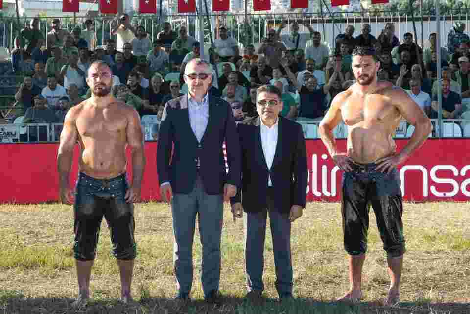 Başpehlivan Feyzullah Aktürk oldu
