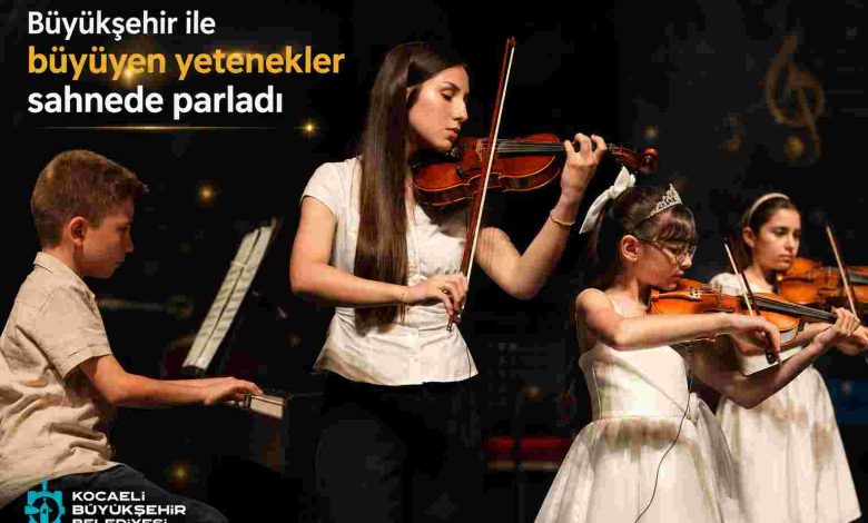 Büyükşehir ile büyüyen yetenekler sahnede parladı