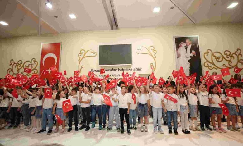 Çınar Çocuk Evlerinin minikleri mezuniyet heyecanı yaşadı