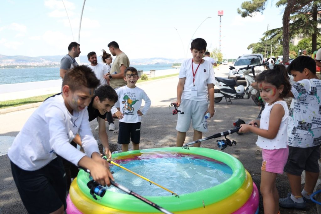 Deniz Festivali, Değirmendere’yi renklendirdi