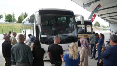Gölcük Belediyesi Üniversite Öğrencilerinin Eğitim Yolculuğunda Yanlarında