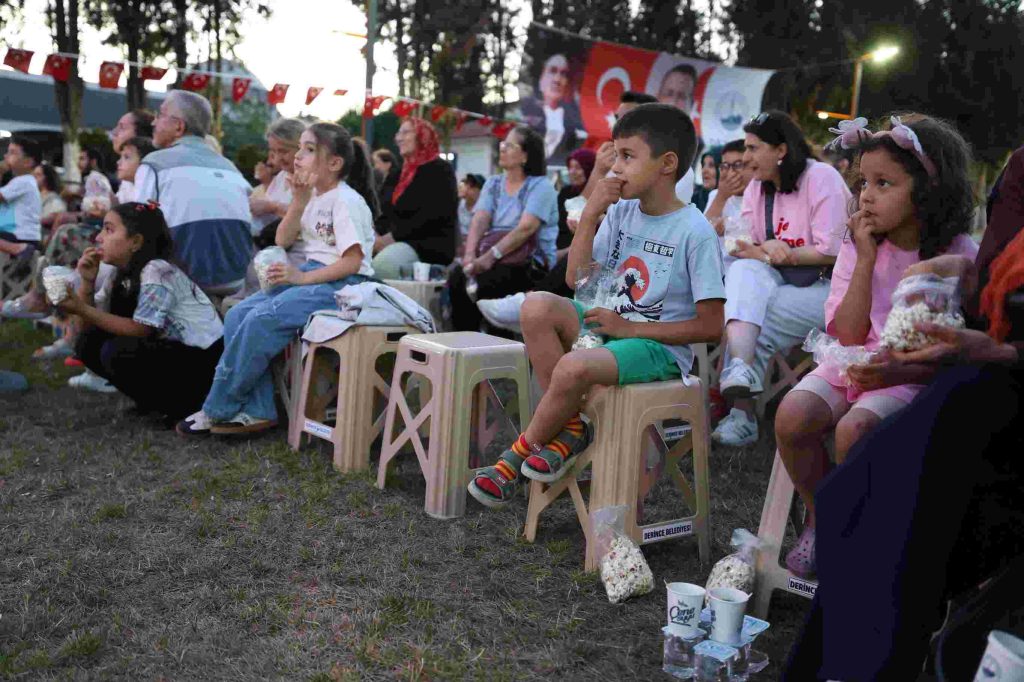 Hababam Sınıfı ile Nostalji Dolu Yaz Akşamı