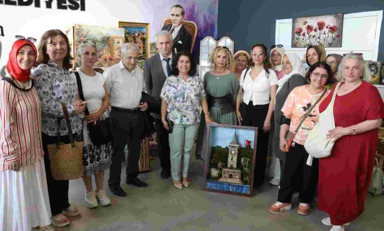 İZMEK’ten sanat dolu yıl sonu sergisi