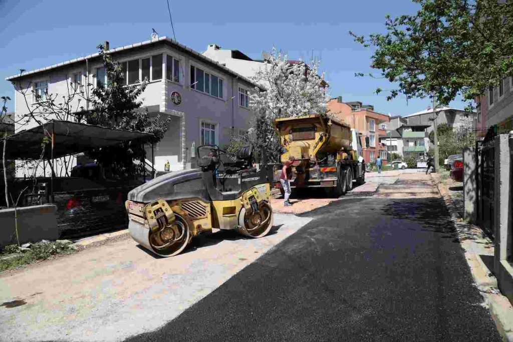 İki ilçedeki üstyapı çalışmasıyla ulaşım rahatlayacak