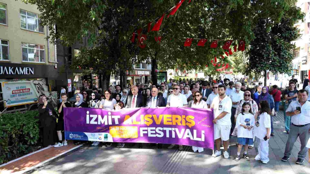 İzmit Alışveriş Festivali başladı