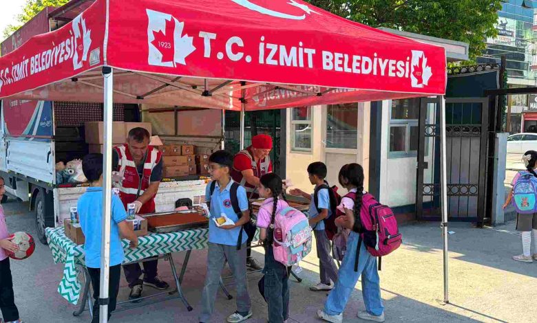 İzmit Belediyesinden öğrencilere beslenme desteği sürüyor