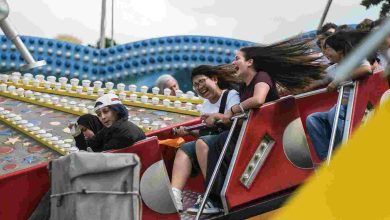 Karneval coşkusu lunaparkta katlanıyor