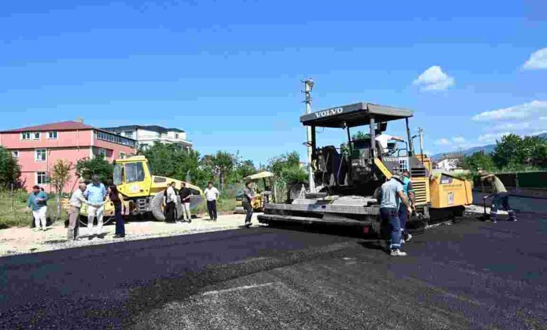 Kartepe’de Asfalt Seferberliği Sürüyor